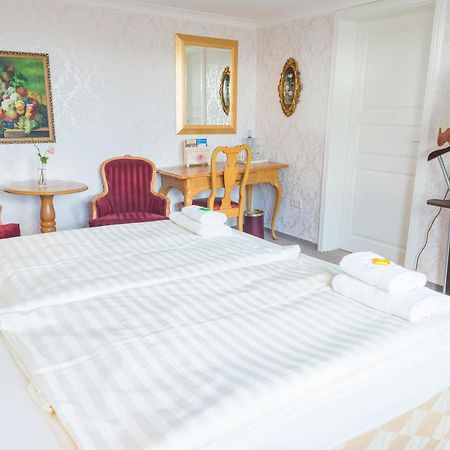 Romantisches Hotel Zur Traube Schwerin Schwerin  Room photo