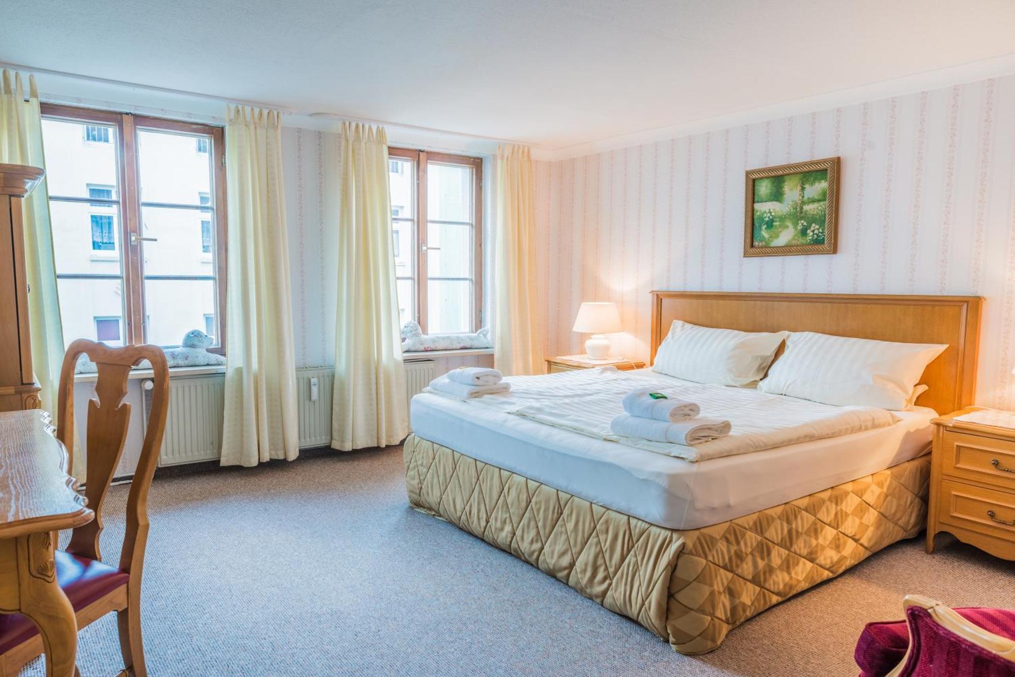 Romantisches Hotel Zur Traube Schwerin Room photo